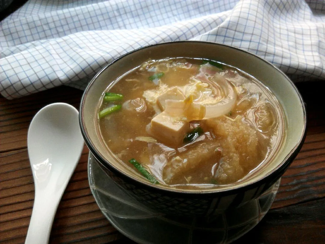 Pig Skin Tofu Sour Soup