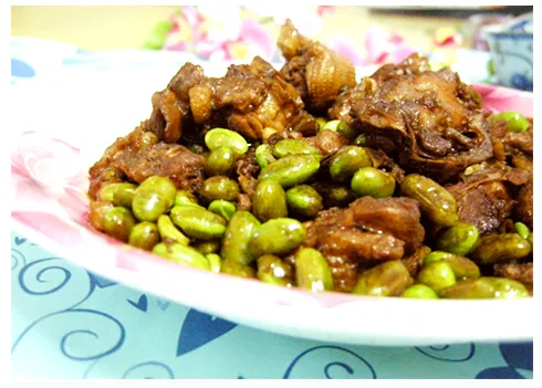Braised Chicken with Edamame