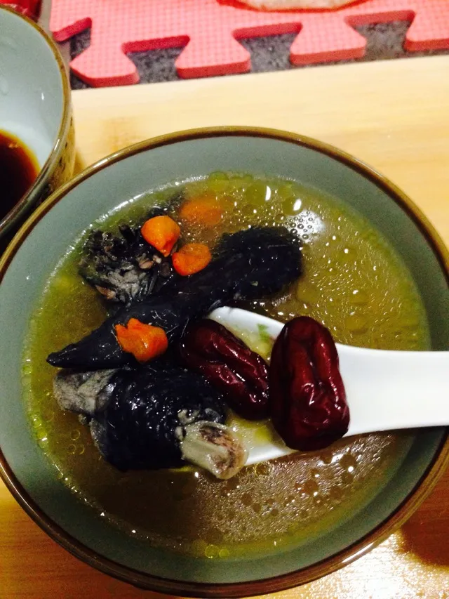 Red Date and Goji Chicken Soup with Bamboo Shoots